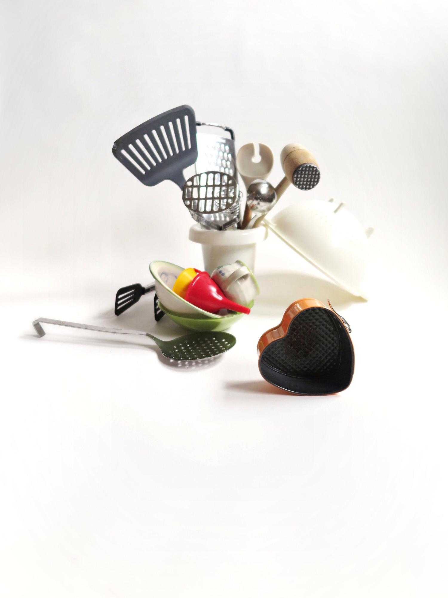 Set di utensili e ingredienti curati